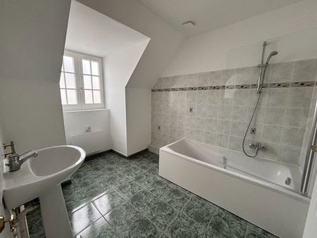 Location Maison 4 pièces 95m² - Photo 3