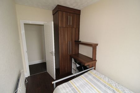 Latham Street Flat, PRESTON, Lancashire PR1 3TE - Photo 3