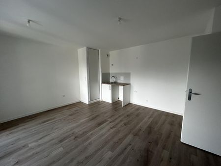 location Appartement T2 DE 41.08m² À ST ANDRE LEZ LILLE - Photo 3