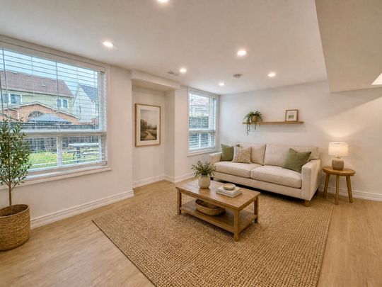 For Lease - 27 Telegraph Drive Unit# Lower, Whitby, Ontario - Photo 1