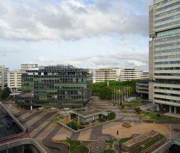 Location Appartement 1 pièce 47m² BORDEAUX 33000 - Photo 1