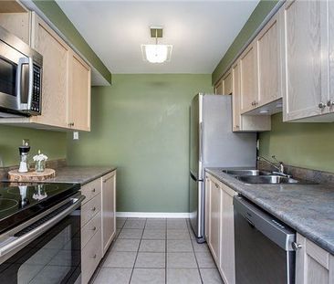 For Lease - 105 Courtney Crescent, Barrie, Ontario - Photo 3