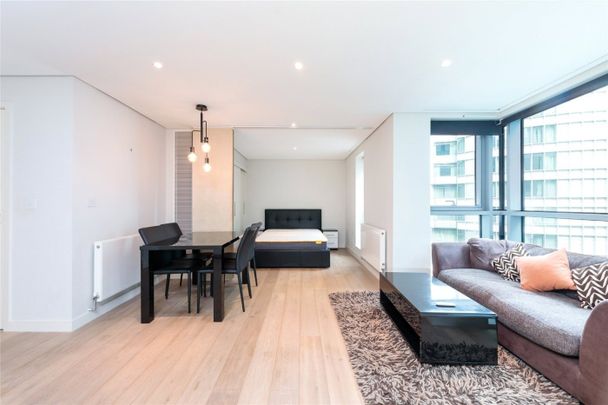 Merchant Square, London, W2 - Photo 1