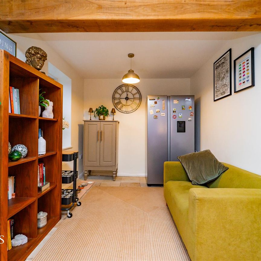 Church Gates, Gisburn, Clitheroe - Photo 1