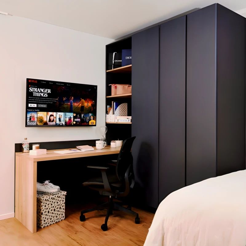 Snug studio very close to Leeds City Museum - Photo 1