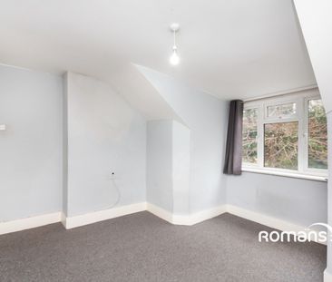 3 bedroom apartment to rent - Photo 2