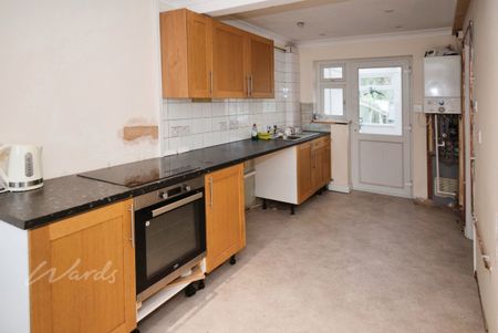 3 bedroom terraced house to rent - Photo 3