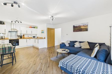 2 bedroom flat to rent - Photo 4
