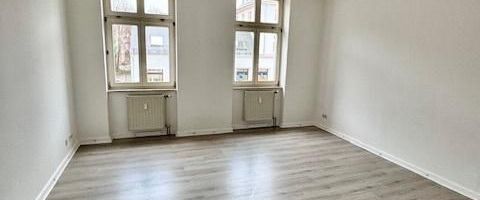 *** VERMIETET ! *** Helle 2-Zi-Whg mit Balkon in Lüdenscheid - Photo 1