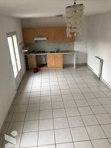 ARGENCES - appartement T3 avec garage et balcon - Photo 2