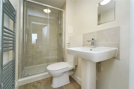 2 bedroom flat to rent - Photo 5