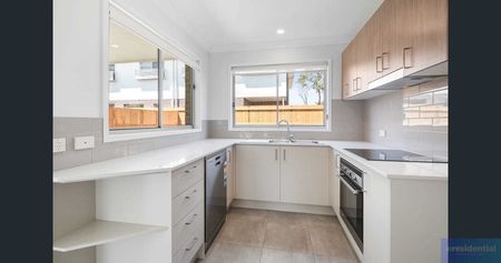 10/1 Dalvena Street, Marsden QLD 4132 - House For Rent | Domain - Photo 3