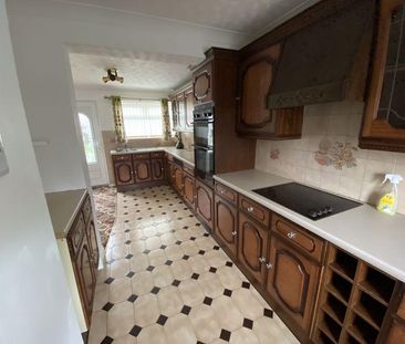 3 bedroom terraced house to rent - Photo 6