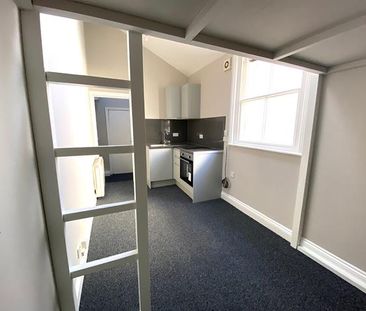 Studio to rent - Photo 2