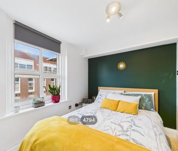 Studio to rent - Photo 2