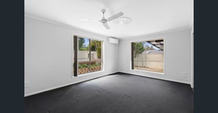 Spacious Family Home with Pool - Photo 5