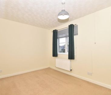 3 bedroom detached house to rent - Photo 6