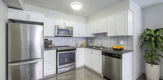 Dufferin Crossing - Photo 2