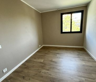 Location Appartement 3 pièces 59m² BASTIA 20200 - Photo 2