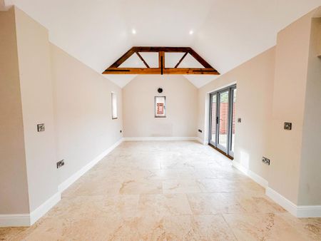 2 bedroom property to rent - Photo 2