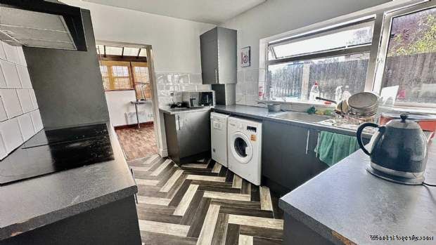 1 bedroom property to rent in Rushden - Photo 1