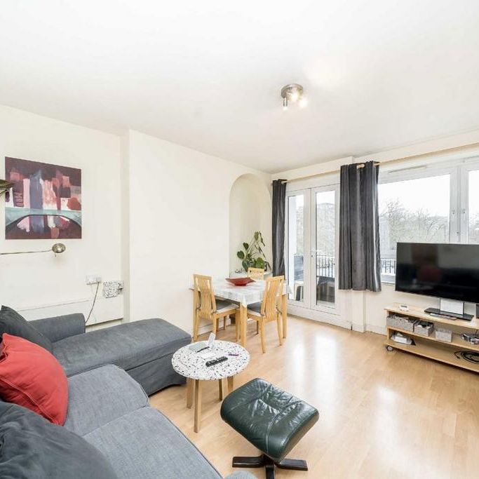 1 bedroom flat to rent - Photo 1