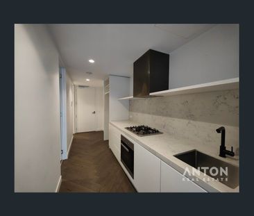 Luxurious Living in South Yarra - Photo 5