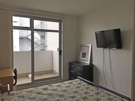 Two Bedroom Apartment in CBD - Photo 3