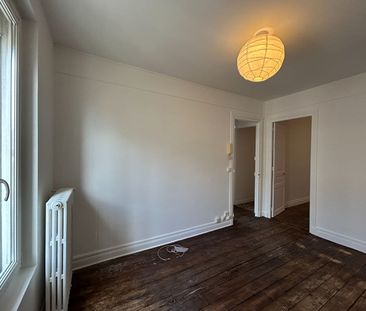 APPARTEMENT T2 37m² - REIMS HYPER CENTRE - Photo 4