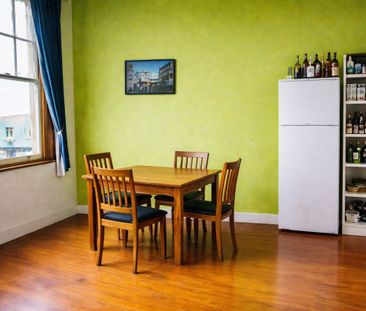 Charming 2 Bedroom Character Apartment in Epsom - Photo 4