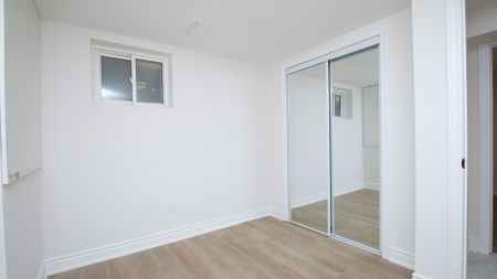 For Lease - 2 Betteridge Lane, Toronto, Ontario - Photo 3