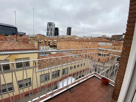 Calle Aguileñas, Madrid, Community of Madrid 28029 - Photo 2