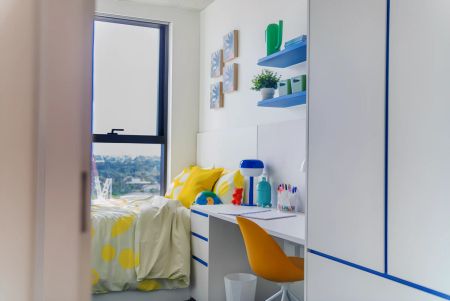 2 Bed Apartment-Double Bed with Premium Views - Photo 3