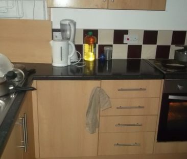 3 Bed - Fieldhead Street, Bradford, Bd7 - Photo 1