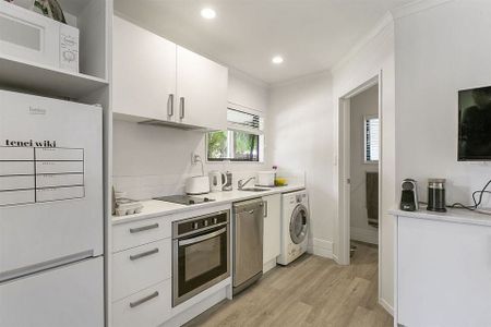 2 bedroom Flat at Bucklands Beach - Photo 4