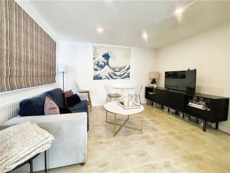 2 bedroom maisonette to rent - Photo 3