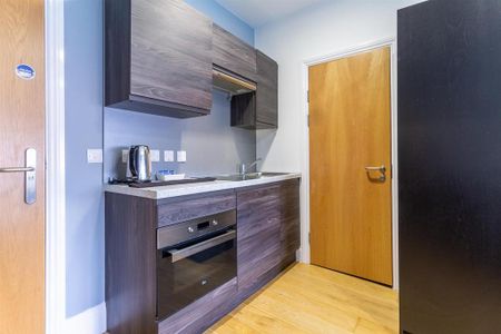 Studio to rent - Photo 5