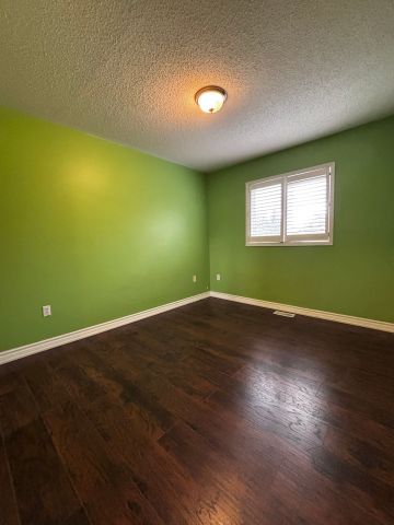 For Lease - 5289 bushelgrove Circle, Mississauga, Ontario - Photo 2