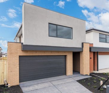 Modern Family Home with Style and Space - Photo 5