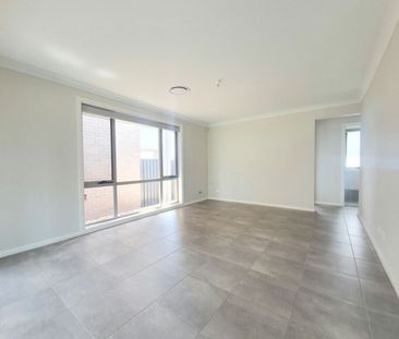 Family Home - Photo 2