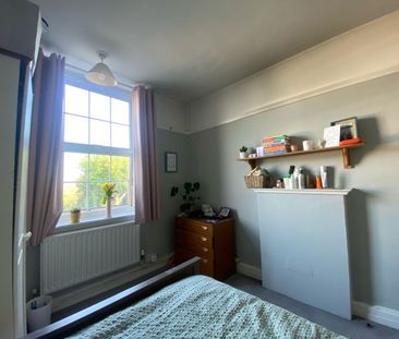 Room in a Shared Flat, Broadlands Mansions, SW16 - Photo 2
