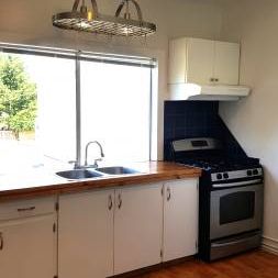 2 Bedroom Apartment for Rent in Point Grey - Photo 2