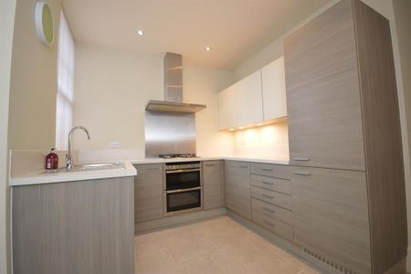 2 bedroom terraced house to rent - Photo 5