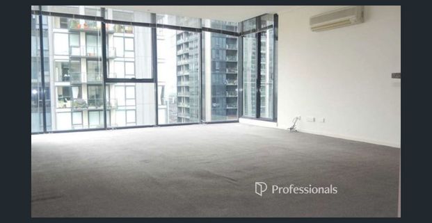 Nice location with bay view - Photo 1