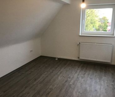 So macht wohnen Spaß: günstige 2-Zi.-Wohnung mit Ausblick - Photo 1
