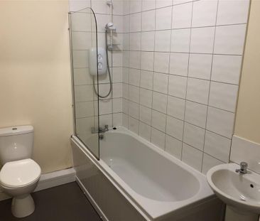 Warwick Road, SOLIHULL - Photo 3