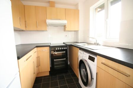 2 bedroom apartment to rent - Photo 4