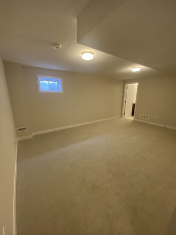 For Lease - 690 Expansion Road, Barrhaven, Ontario - Photo 5