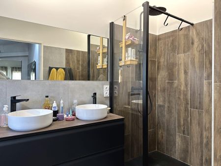 Location Maison 5 pièces 143m² NARBONNE 11100 - Photo 3