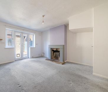 2 bedroom semi-detached house to rent - Photo 2